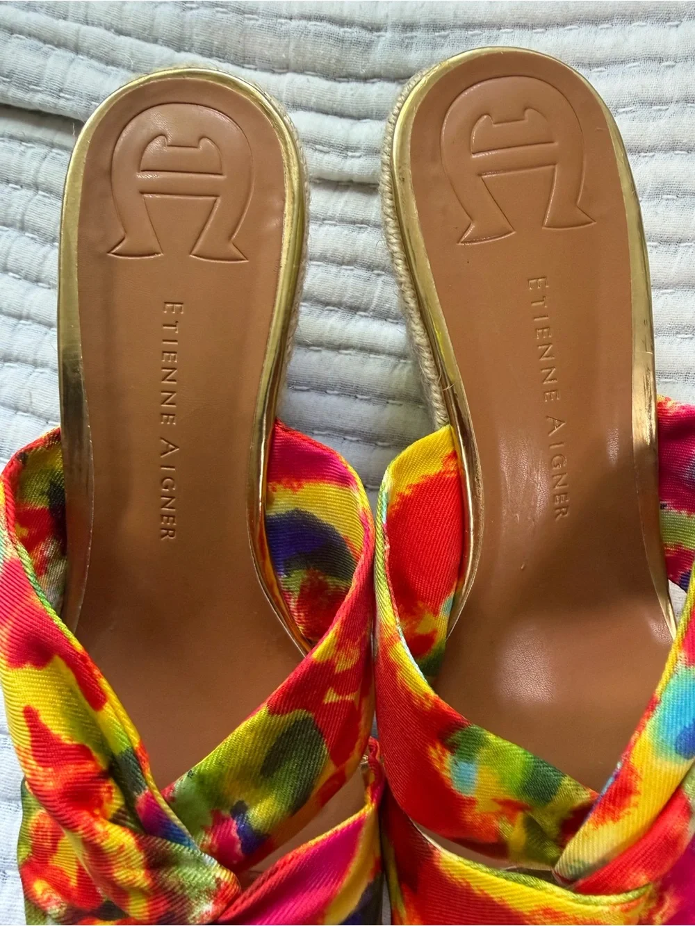 Etienne Aigner E-Krista Watercolor Twist Espadrille Wedge Sandals Gold | 7.5M
